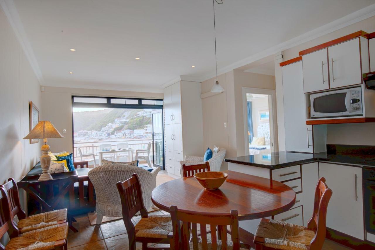 Makarios On Sea Apartment Teluk Herolds Bagian luar foto